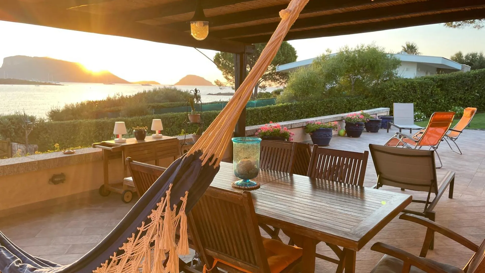 Sandy Cove Patio Villa Sul Mare Golfo Aranci 0*,  Italy