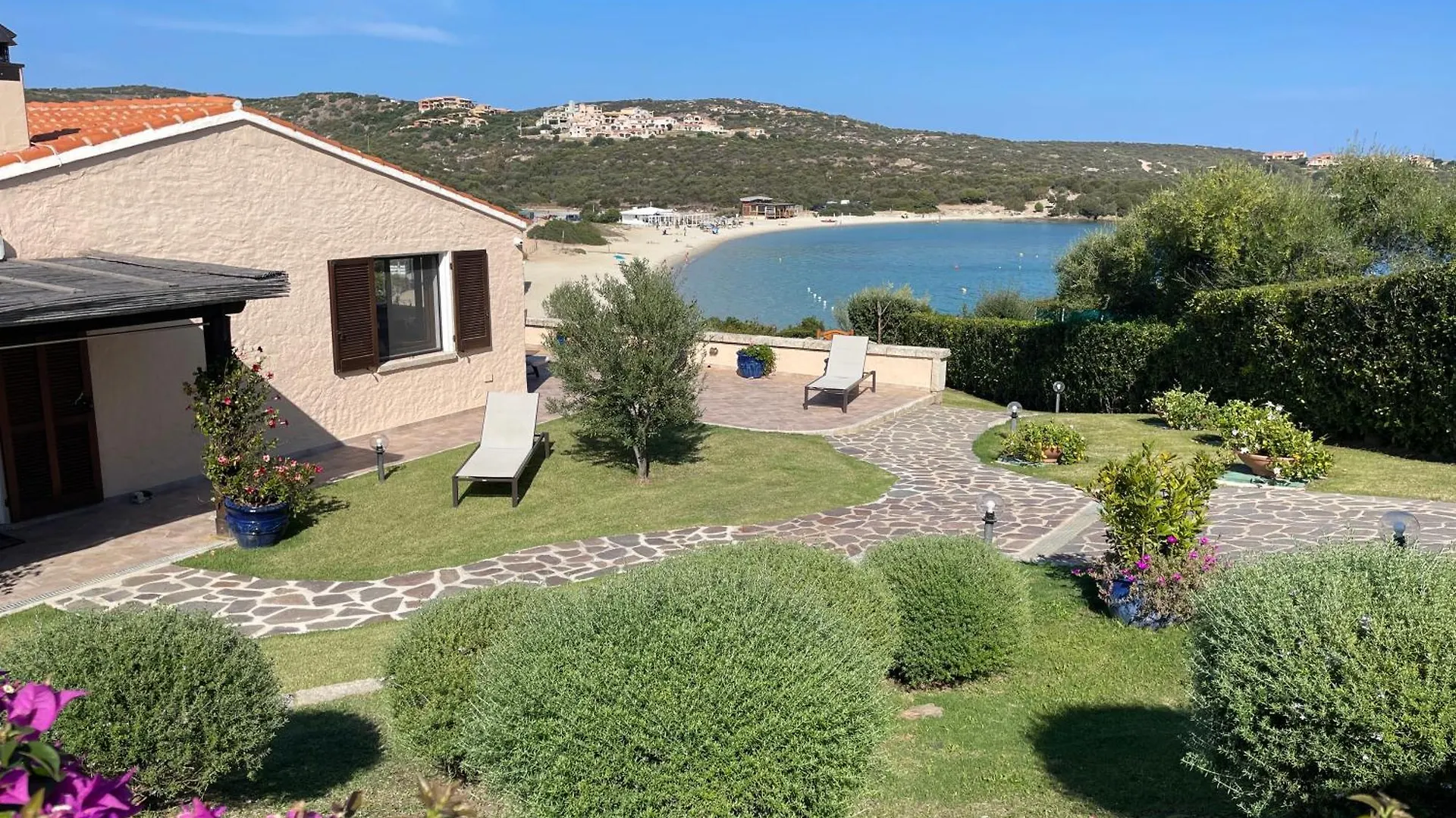 Sandy Cove Patio Villa Sul Mare Golfo Aranci 0*,  Italy